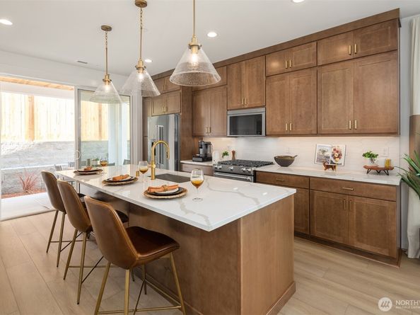 13426 (HS 2) NE 112th Place, Redmond WA 98052