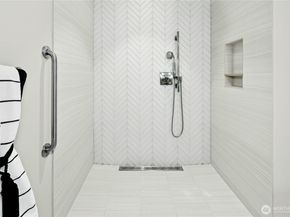 188 Bellevue Way NE 303, Bellevue WA 98004