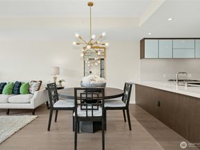 188 Bellevue Way NE 303, Bellevue WA 98004