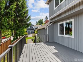 15210 NE 72nd Street, Redmond WA 98052