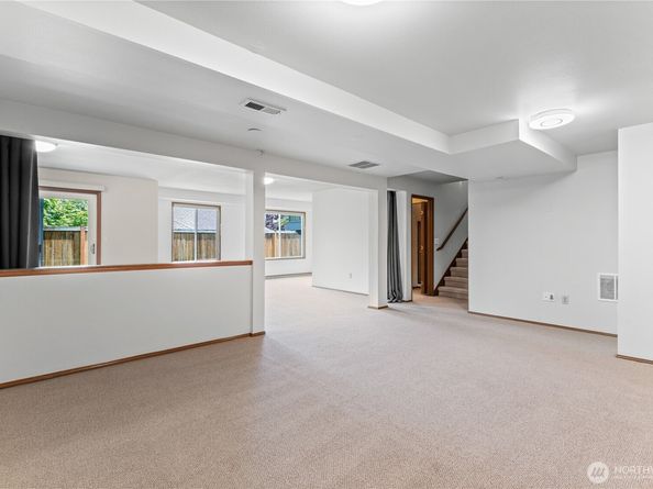 15210 NE 72nd Street, Redmond WA 98052