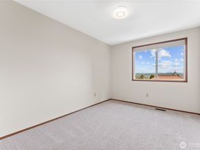 15210 NE 72nd Street, Redmond WA 98052