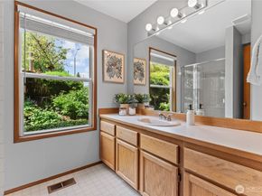 15210 NE 72nd Street, Redmond WA 98052