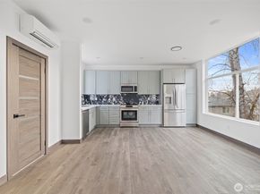 9751 57th Avenue S, Seattle WA 98118