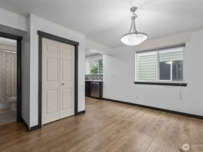 1118 Chestnut Court 18, Everett WA 98201