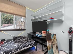 1118 Chestnut Court 18, Everett WA 98201