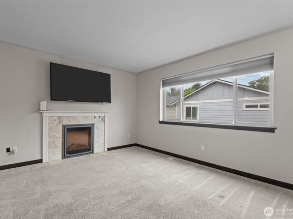 1118 Chestnut Court 18, Everett WA 98201