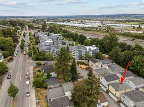 1118 Chestnut Court 18, Everett WA 98201