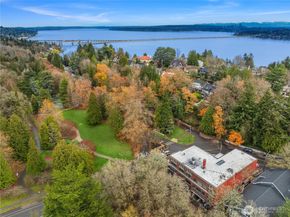 2809 1/2 Mount Rainier Drive S 4, Seattle WA 98144