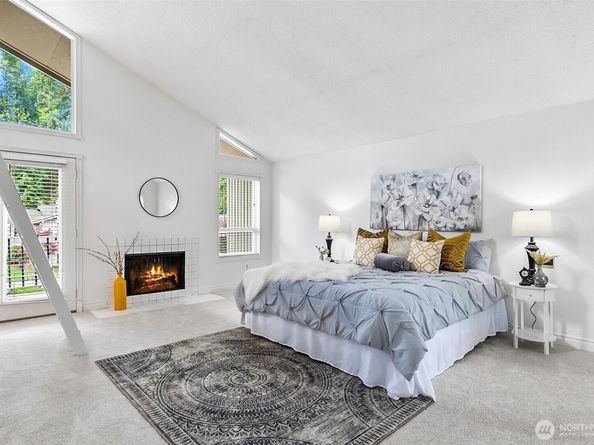15710 SE 46th Way, Bellevue WA 98006