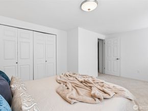 15710 SE 46th Way, Bellevue WA 98006