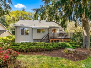 15710 SE 46th Way, Bellevue WA 98006