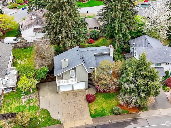 15710 SE 46th Way, Bellevue WA 98006