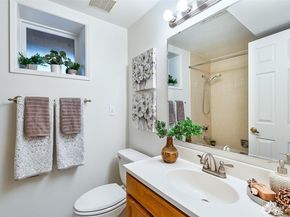 15710 SE 46th Way, Bellevue WA 98006