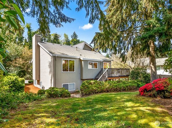 15710 SE 46th Way, Bellevue WA 98006
