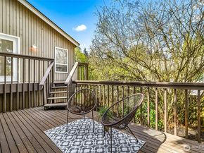 15710 SE 46th Way, Bellevue WA 98006