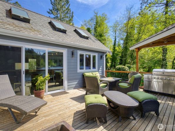 13083 Lake Shore Drive NW, Poulsbo WA 98370