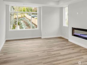 6726 NE 187th Street 104, Kenmore WA 98028