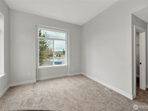 6726 NE 187th Street 104, Kenmore WA 98028