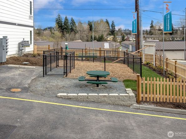 6726 NE 187th Street 104, Kenmore WA 98028
