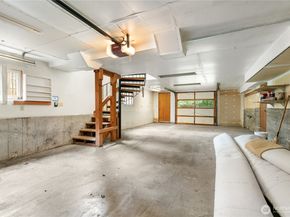 12013 Exeter Avenue NE, Seattle WA 98125