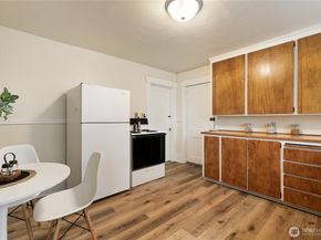 12013 Exeter Avenue NE, Seattle WA 98125