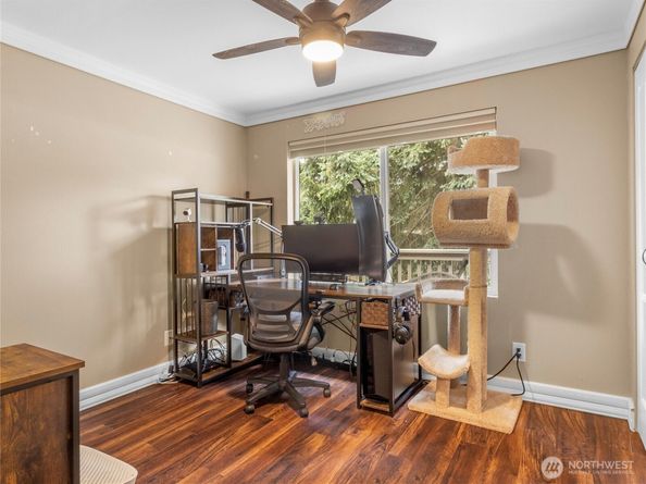 1420 153rd Avenue NE 4004, Bellevue WA 98007