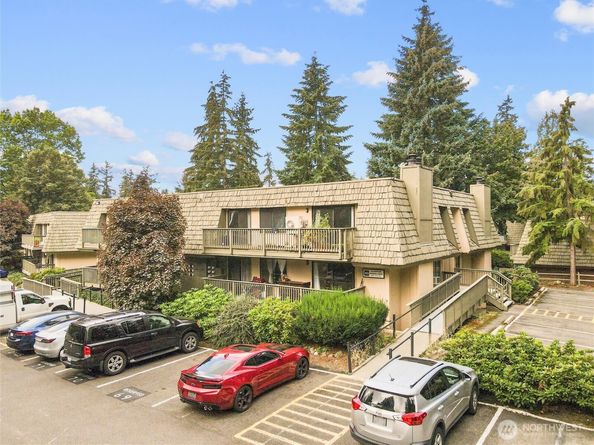 1420 153rd Avenue NE 4004, Bellevue WA 98007
