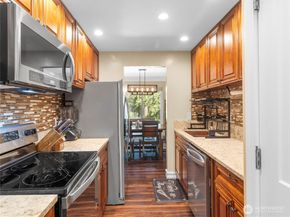 1420 153rd Avenue NE 4004, Bellevue WA 98007