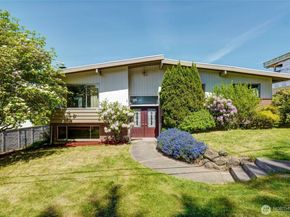 1006 N 36th St, Renton WA 98056