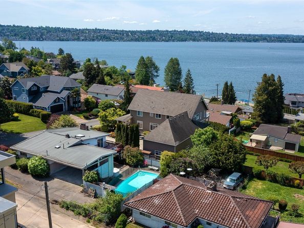 1006 N 36th St, Renton WA 98056