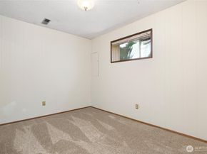 1006 N 36th St, Renton WA 98056
