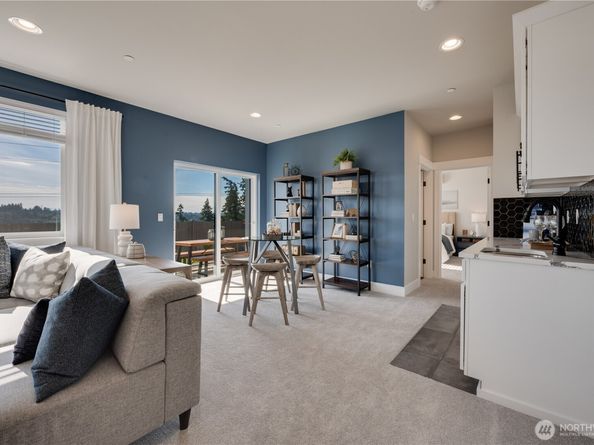 20227 125th Avenue NE SM208, Bothell WA 98011