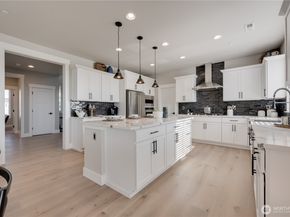 20227 125th Avenue NE SM208, Bothell WA 98011