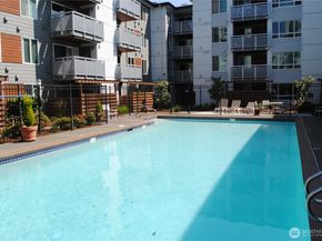 10501 8th Avenue NE 406, Seattle WA 98125