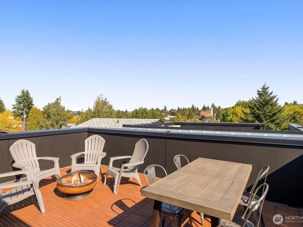 1223 N 48th Street, Seattle WA 98103