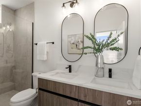 1223 N 48th Street, Seattle WA 98103