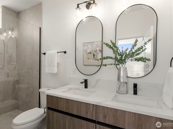 1223 N 48th Street, Seattle WA 98103