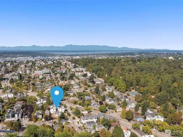 1223 N 48th Street, Seattle WA 98103