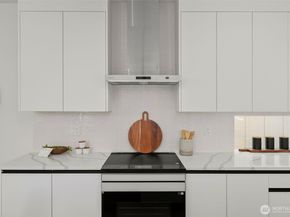 1223 N 48th Street, Seattle WA 98103