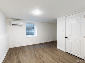 5246 21st Avenue SW, Seattle WA 98106