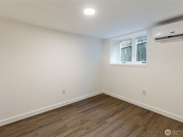 5246 21st Avenue SW, Seattle WA 98106