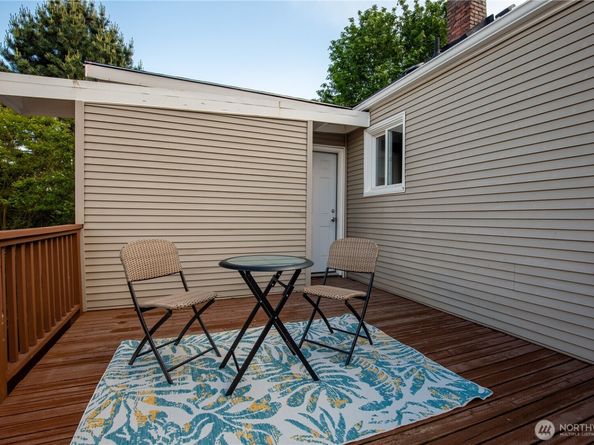 5246 21st Avenue SW, Seattle WA 98106