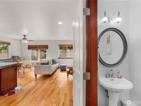 1325 Marguerite Avenue, Bremerton WA 98337