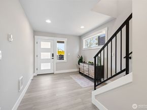 1030 168th Street SW, Lynnwood WA 98037