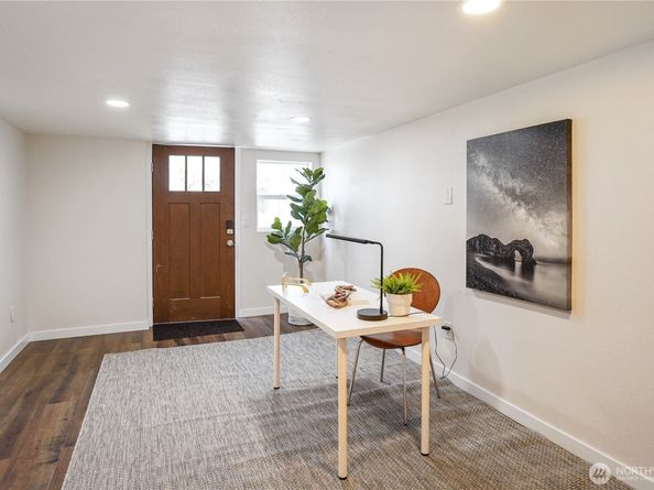 5909 8th Avenue NW, Seattle WA 98107