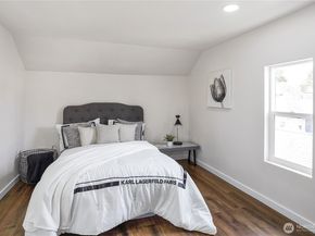 5909 8th Avenue NW, Seattle WA 98107