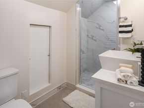 5909 8th Avenue NW, Seattle WA 98107
