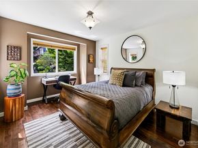 444 26th Avenue E, Seattle WA 98112