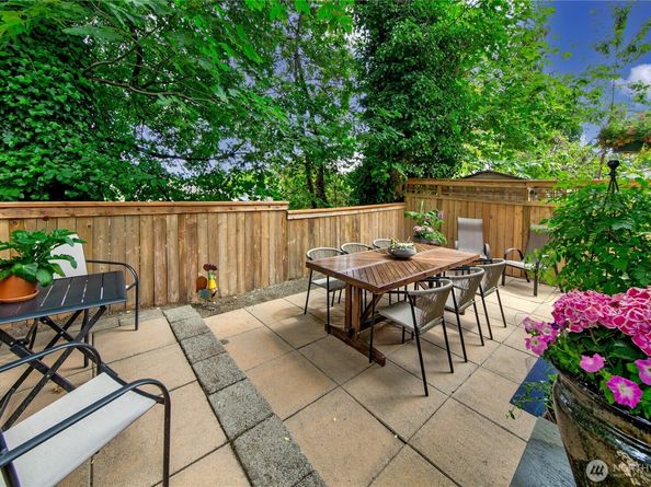 444 26th Avenue E, Seattle WA 98112